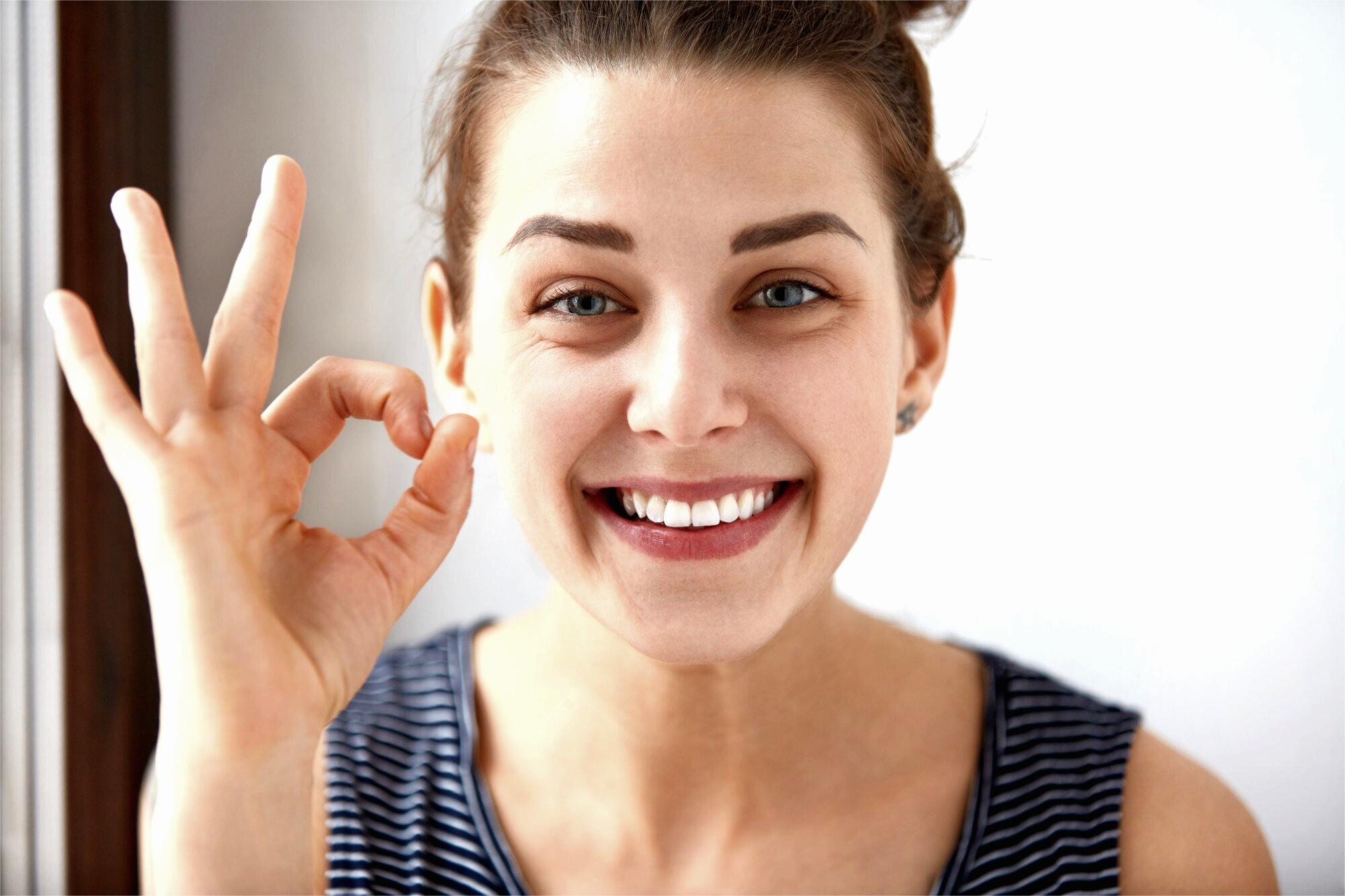 Perfect Straight Teeth, 8 Health Benefits, Straight Teeth, Oral Health, Confidence, Smile, Dental Hygiene.